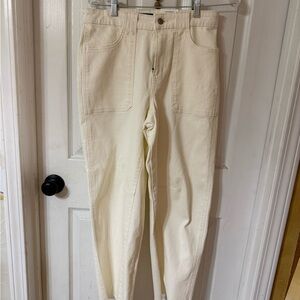 Free Assembly barrel Cream High-Waisted Pants NWT Size 6